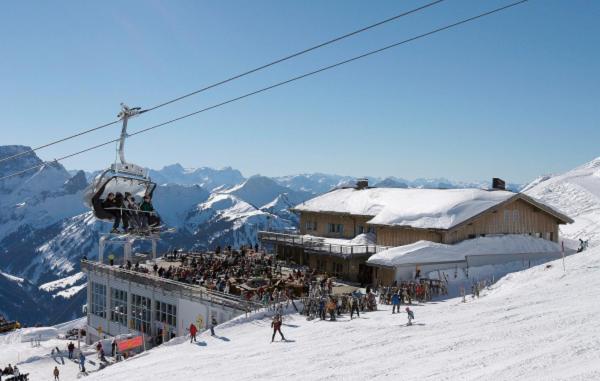 Hotel Oxa Hittisau Bagian luar foto